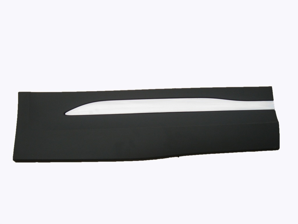 фото №1, Молдинг права двері задня mercedes w247 gla 20-22