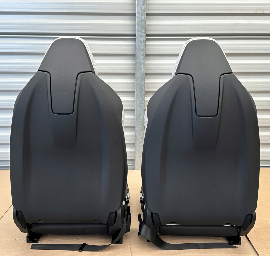 Bmw m8 f93 g16 сидіння заднє сидіння тунель обшивки merino silverstone alcantara Недорого