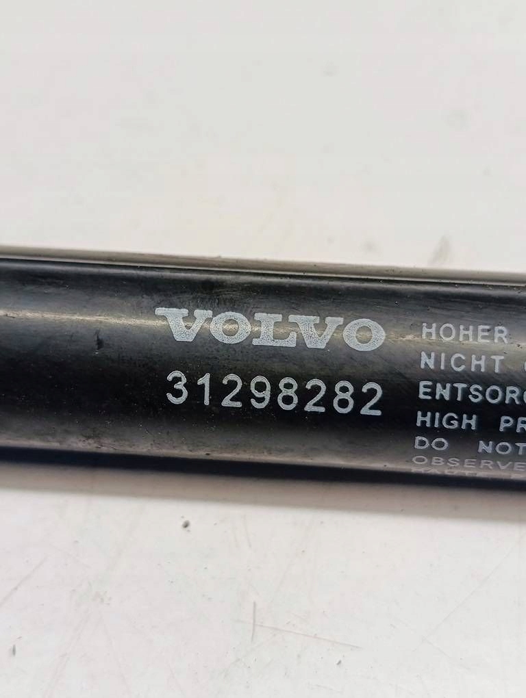 фото №6, Volvo v40 2014 привод капот передней