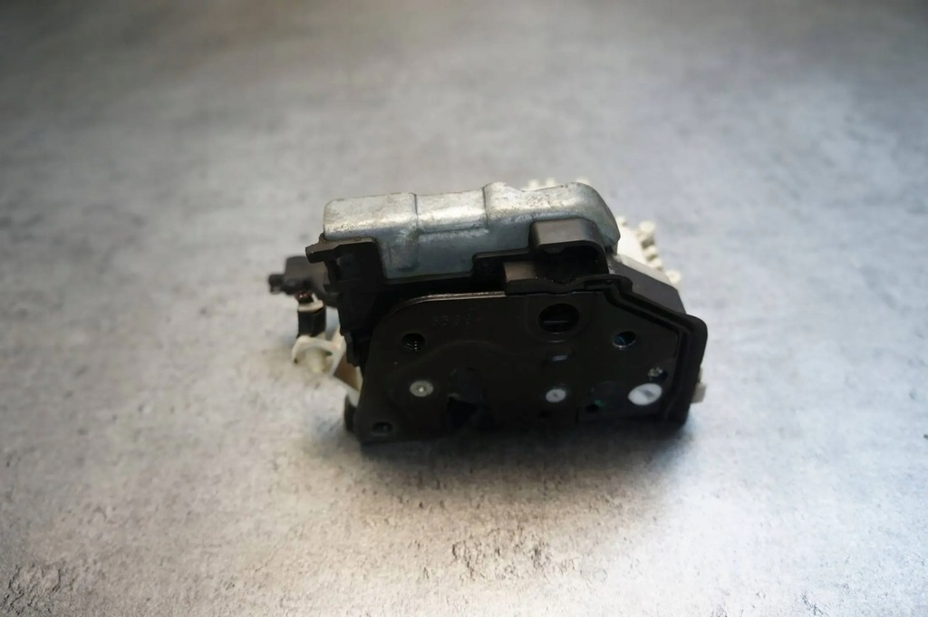 фото №6, Замок дверь левый audi tt tts mk3 8s uk - 8x2837015b