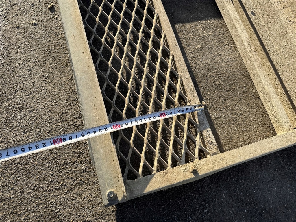 фото №7, Подножка дверь раздвижных правых металлический фургон blaszak iveco daily 6 vi