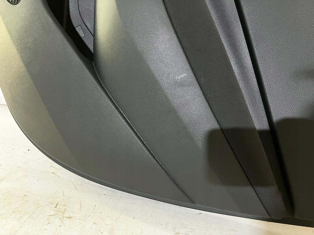 фото №7, Corolla e21 kombi обшивка обивка дверь правый задняя