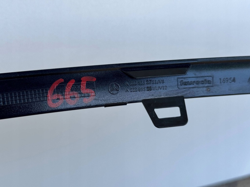 фото №8, Mercedes s klasa w222 молдинг середня бампера перед a2228852721