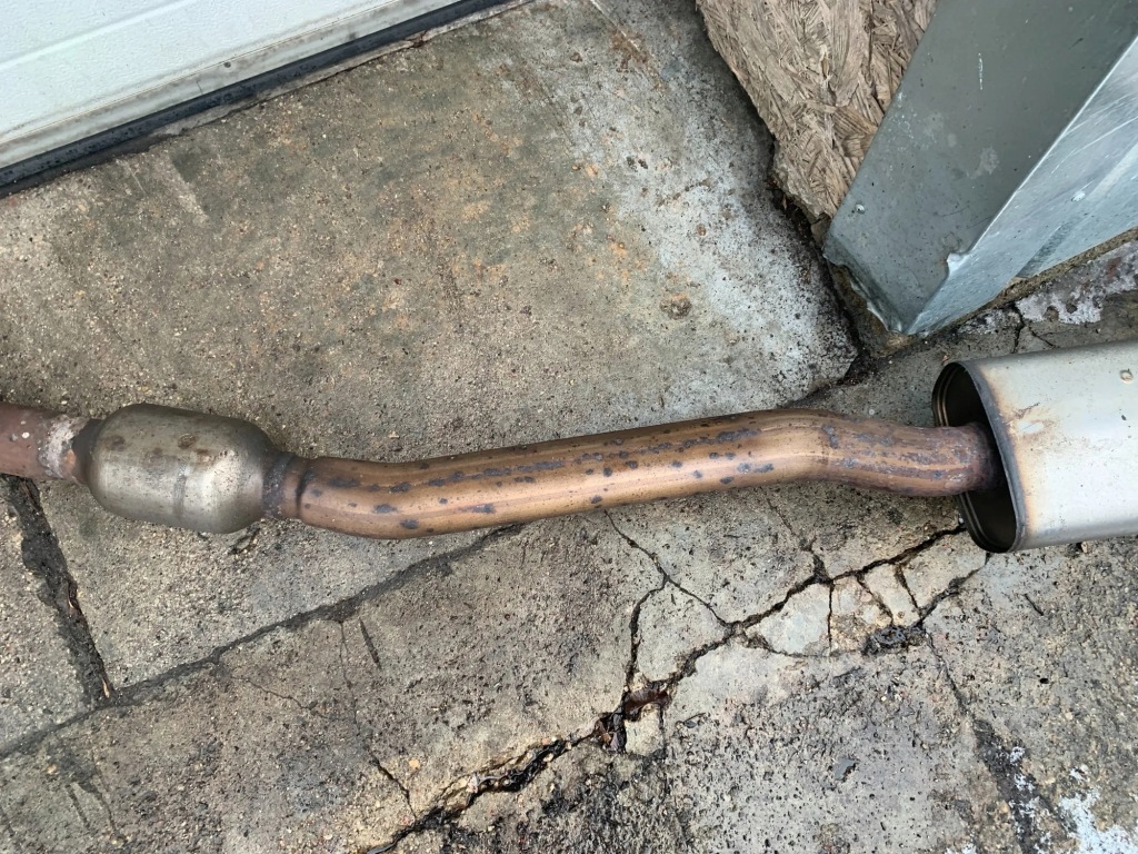 Гаситель bmw 3 f30, f80 8623286 2.0l hybrid 185kw 2016 Недорого