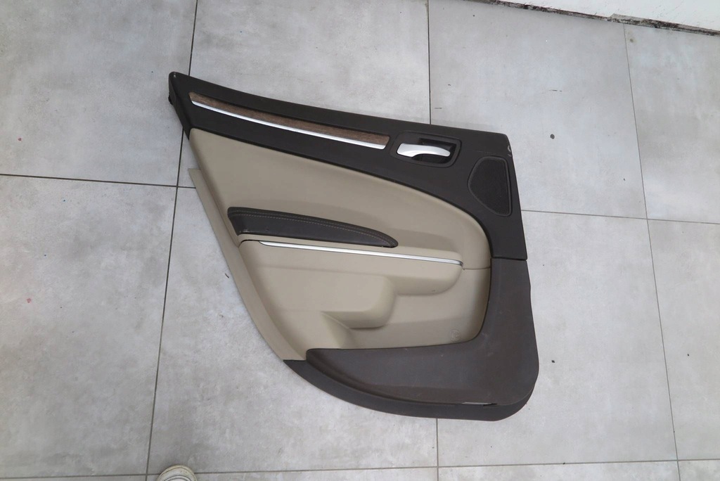 фото №1, Обшивка дверь левый задняя lancia thema