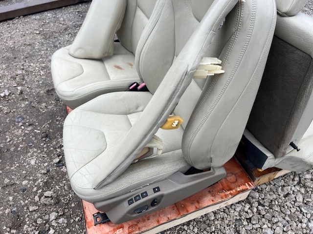 фото №13, Volvo xc60 сиденья заднее сиденье кожа