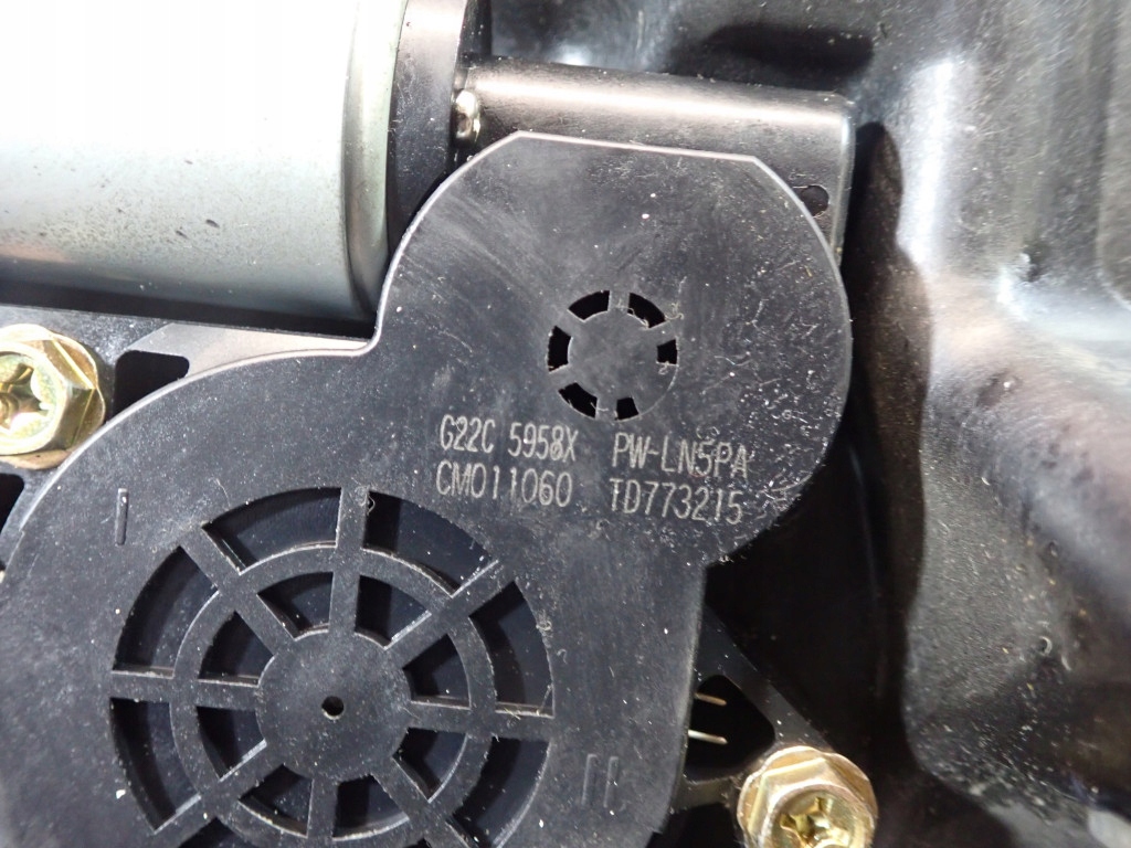 фото №6, Mazda 2 i dy 03-05 подъемник стекло задняя правый 3m71-a045h22-a