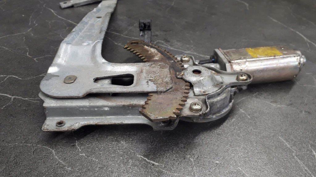 фото №6, Механізм скло лівий задня nissan sunny y10