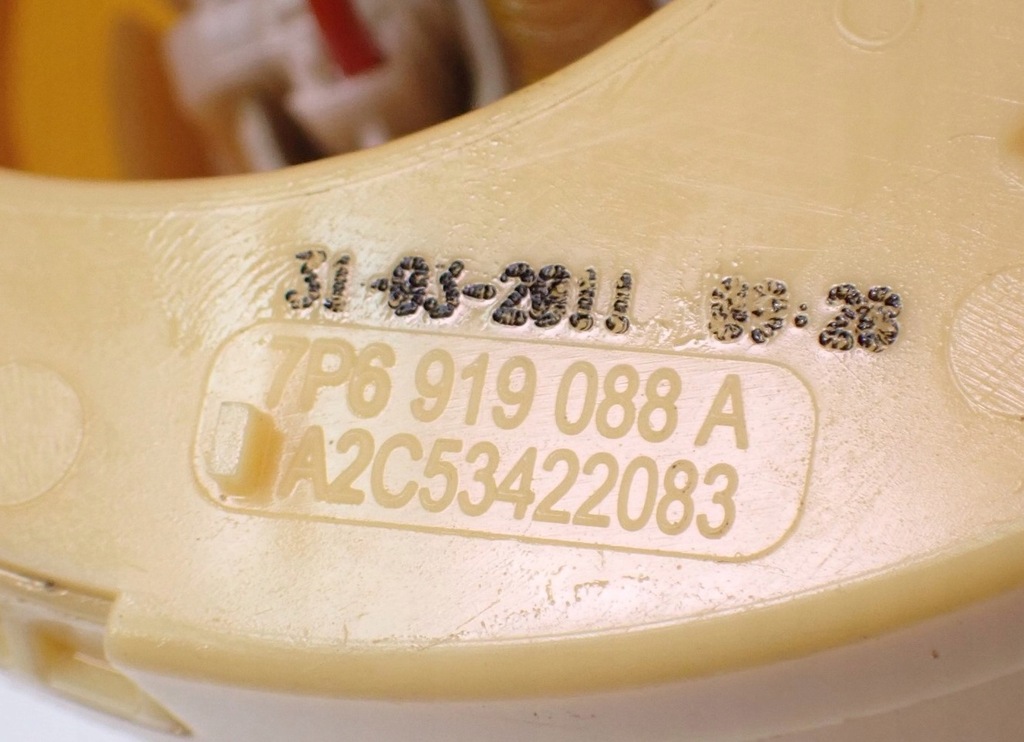 фото №8, Насос топлива правая audi q7 4l 7p6919088a