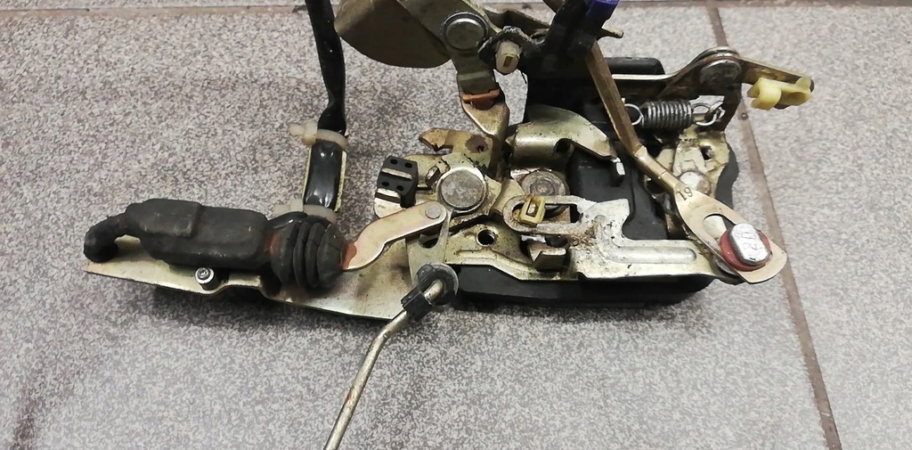 фото №6, Suzuki vitara 3d 88- замок двері лівий перед