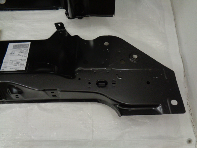 Peugeot 2008 2 ремень задний поддон пол багажника новый оригинальный бензин в Украине