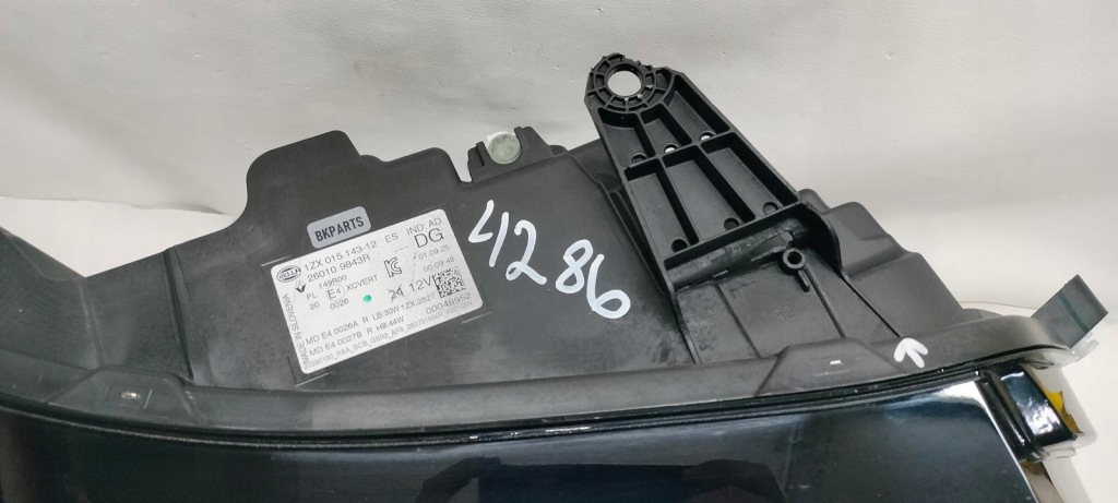 Renault megane v 5 e-tech full led фара правый  передняя правый перед e tech Цена