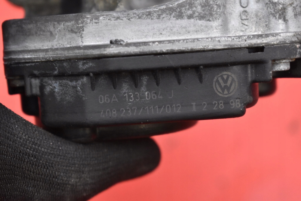 фото №10, Дросельна заслінка 06a133064j audi a3 8l 1.6 8v 101 km 96-00