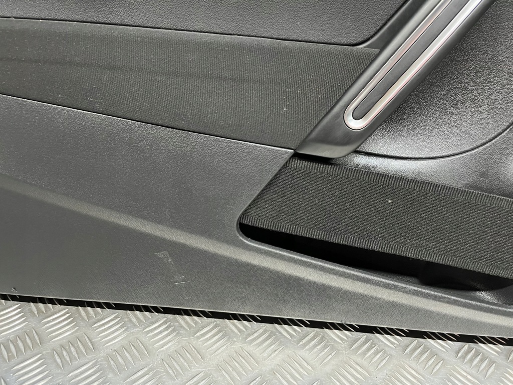 фото №11, Vw beetle 5c обшивка обивка дверь левый перед