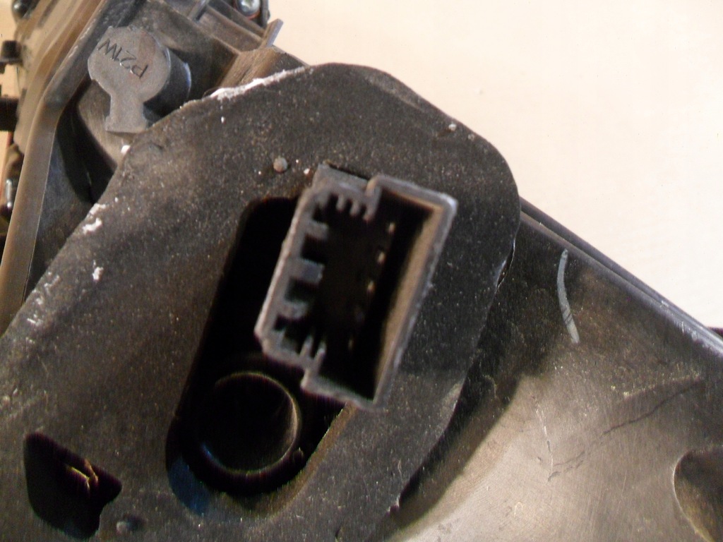 фото №14, Vw beetle 2011 лампа задняя правая 5c3945096h