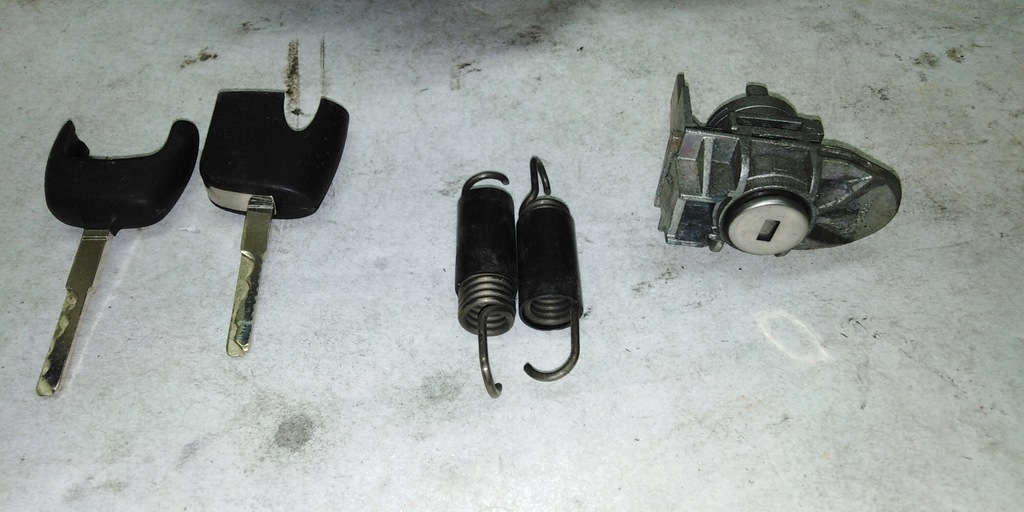 фото №16, Розширювальний бачок ford fiesta b-max ecosport courier оригінальний номер