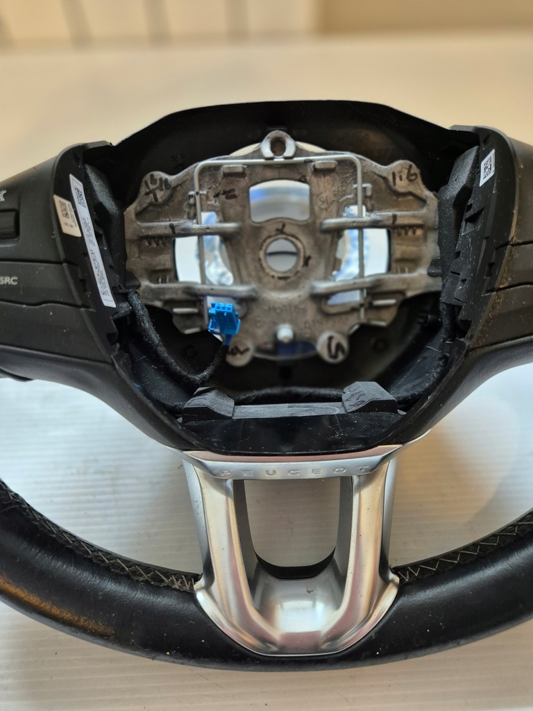 фото №9, Воздуховод кожа мультифункция peugeot 2008 i 208 i 98084115zd