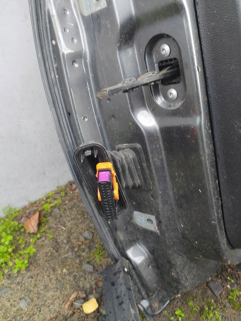 фото №10, Двері передні праве vw scirocco czytaj опис відсутній накладки