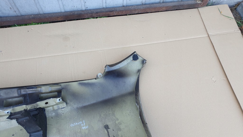 Skoda octavia 2 - крила праві перед - 9910 в Україні