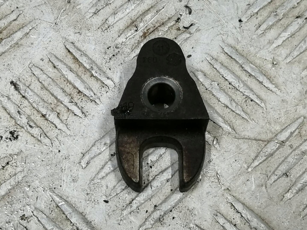 фото №1, Крепление кронштейн впрыска форсунок berlingo iii 1.6 ehdi