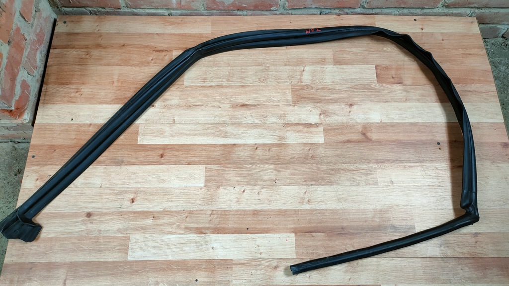 фото №1, Jeep grand cherokee wk прокладка двері ліва góra