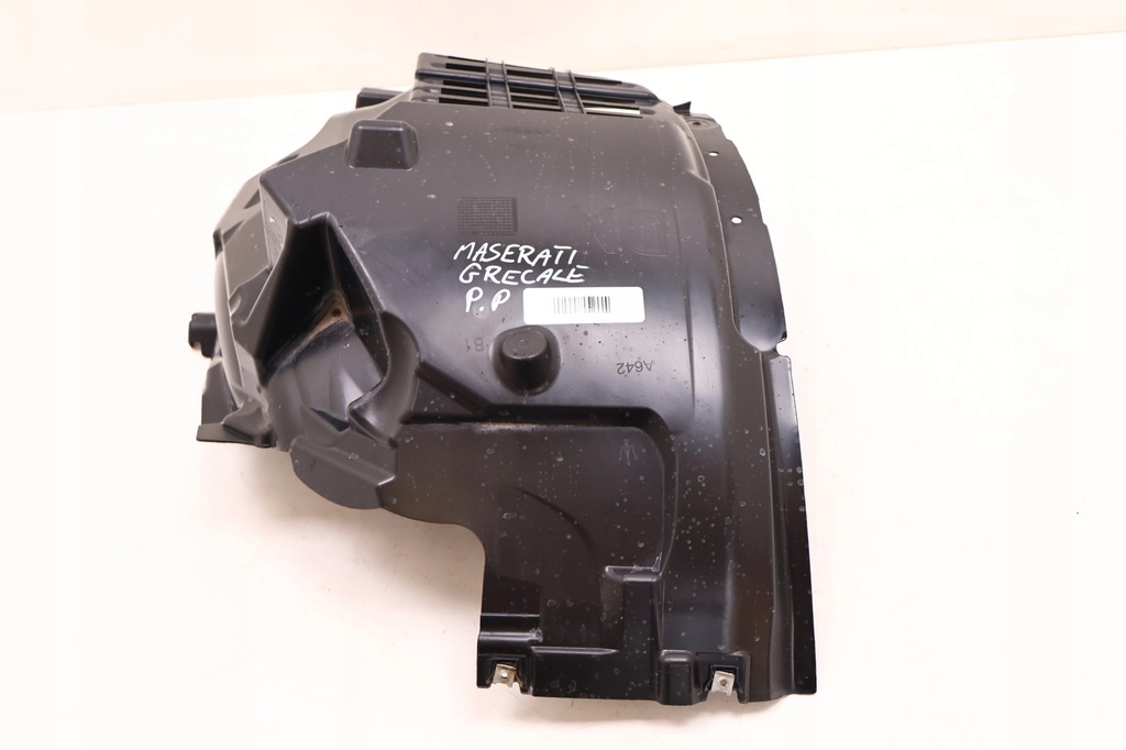 фото №6, Maserati grecale modena подкрылок правое перед 670157088, 670214660