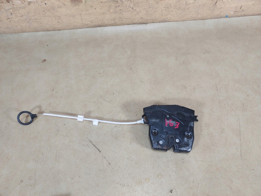 фото №1, Bmw e91 замок кришки 7119049