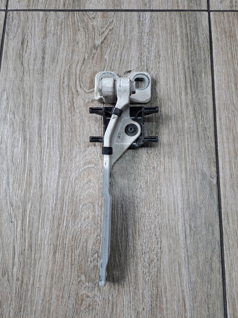 фото №1, Петля лівий капот решітка volvo fh 4 fmx