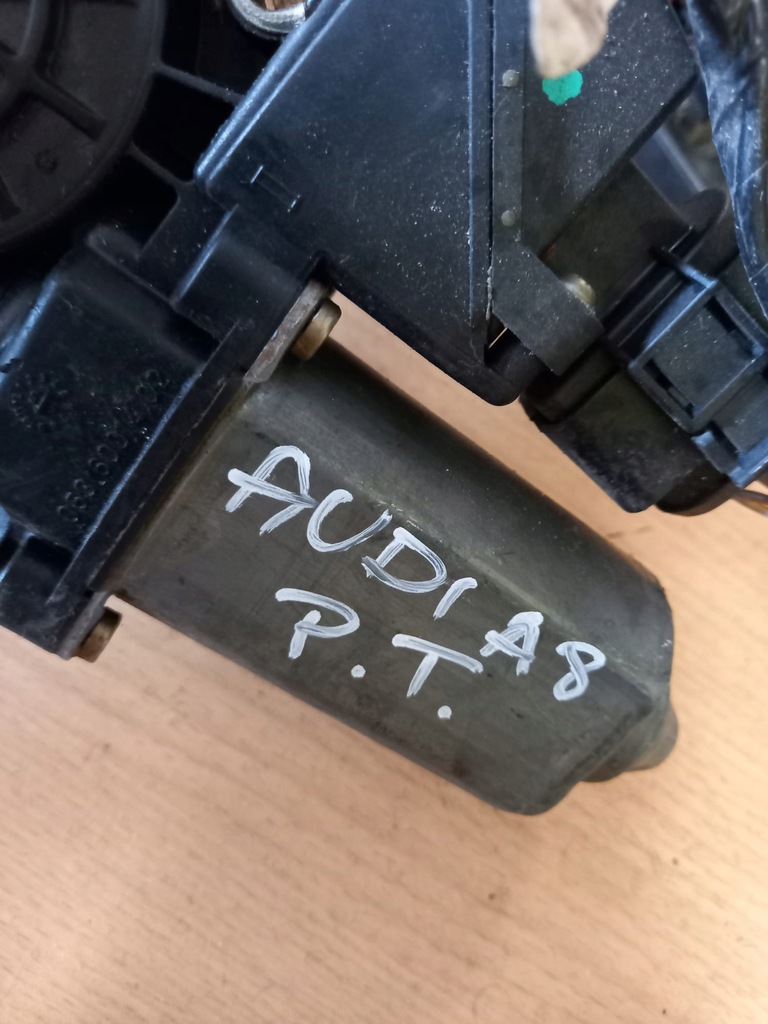 фото №5, Моторчик подъемника правый, левый задняя audi a8 d2