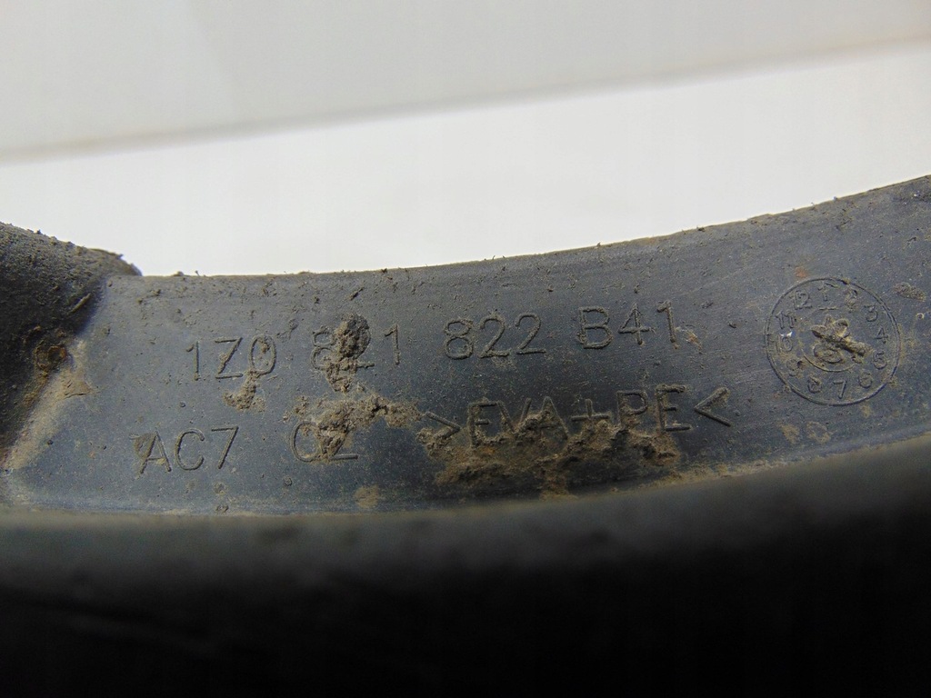 фото №6, Бризковик правий задня skoda octavia ii kombi 1z0821822b