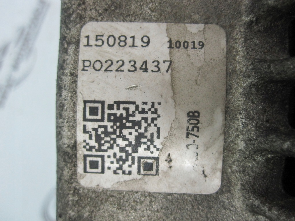 фото №8, Isuzu trooper 3.0 d 4jx1 160km 02r генератор lra02221 p0223437