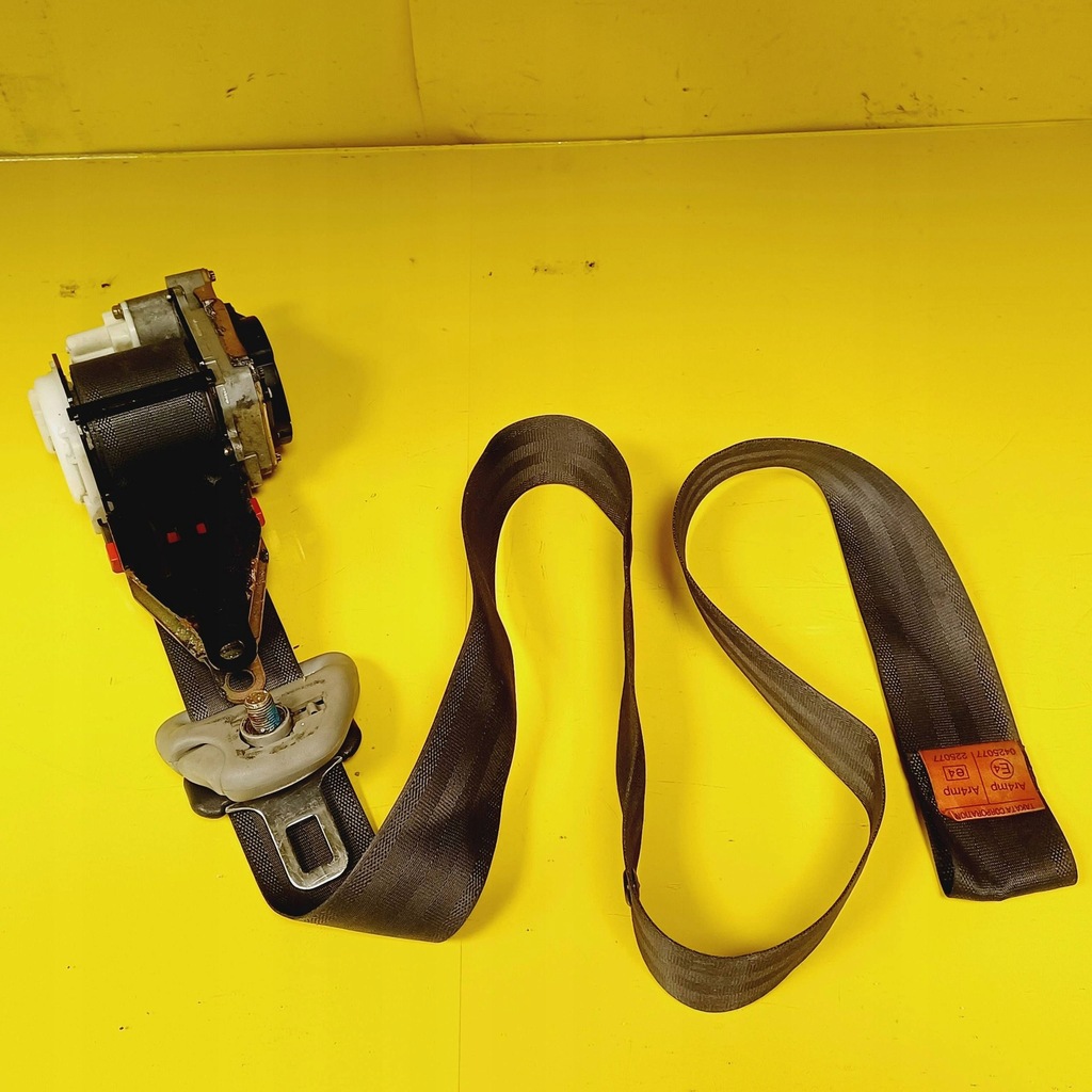 фото №1, Pas безпеки правий перед mitsubishi colt 3d 0425077 nr629