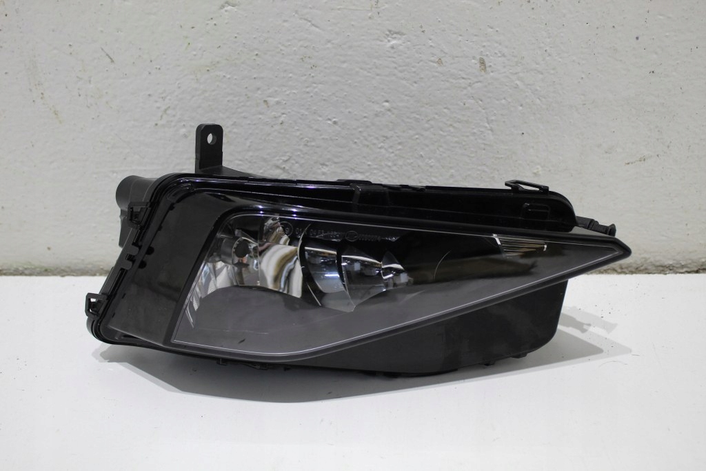 фото №1, Vw golf vii sportsvan lift протитуманна фара правий