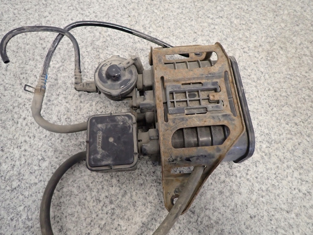 фото №5, Toyota prius ii 03-09 фильтр угольный