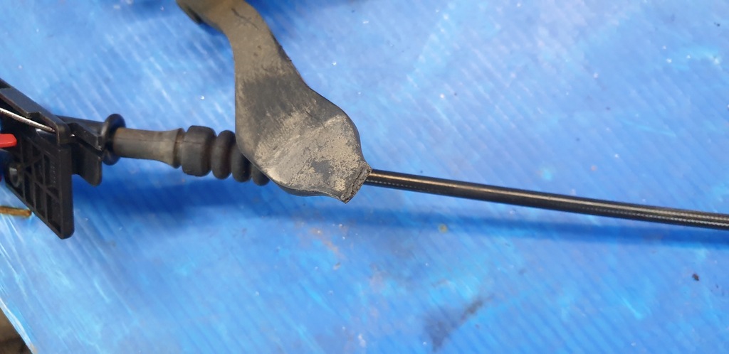 фото №6, Mercedes w169 a-klasa замок трос ручка відкривання капот a1698800459