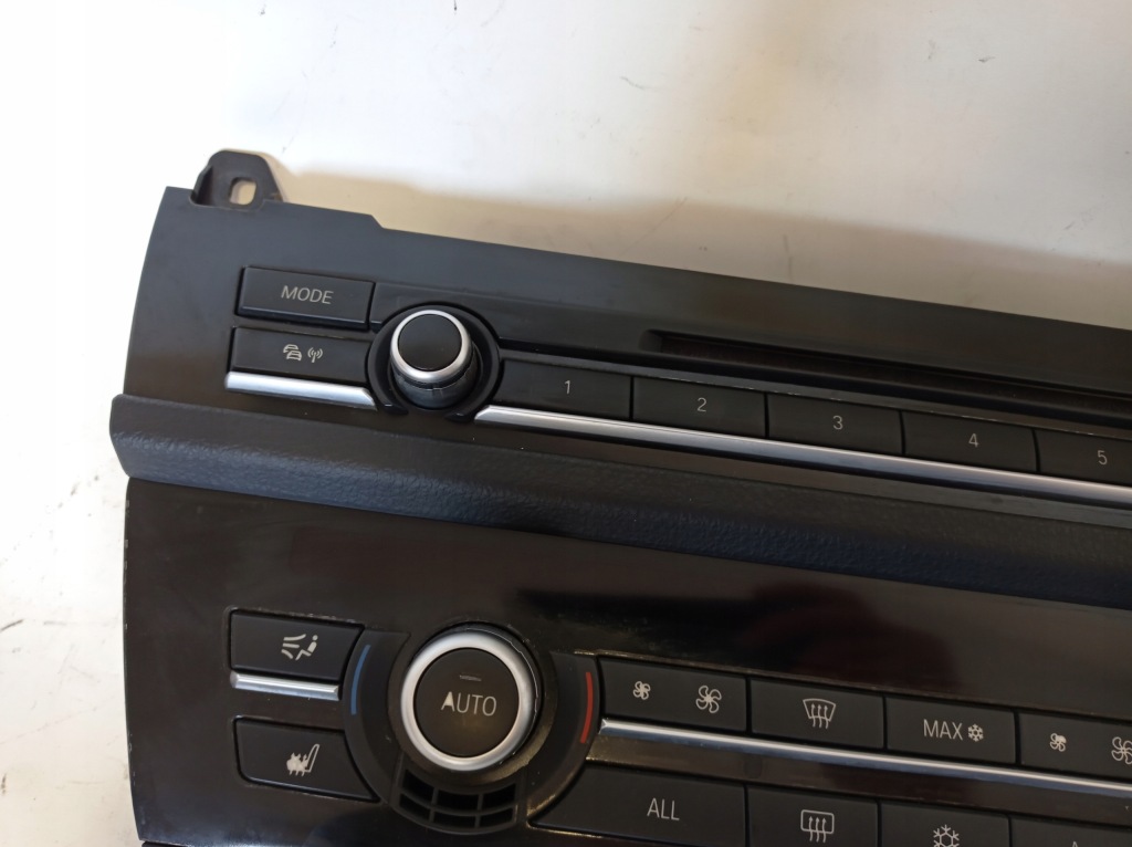 фото №3, Панель радио кондиционера bmw f11 9263746