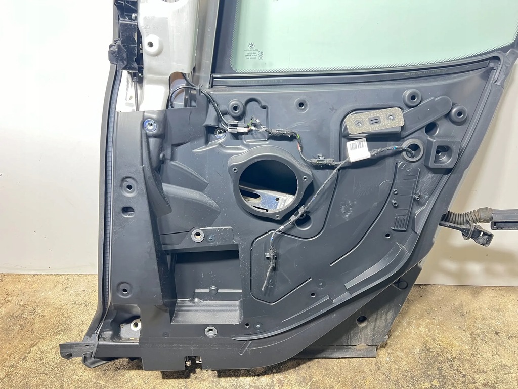 фото №8, Bmw i3 l01 двері праве задня задні повний b72