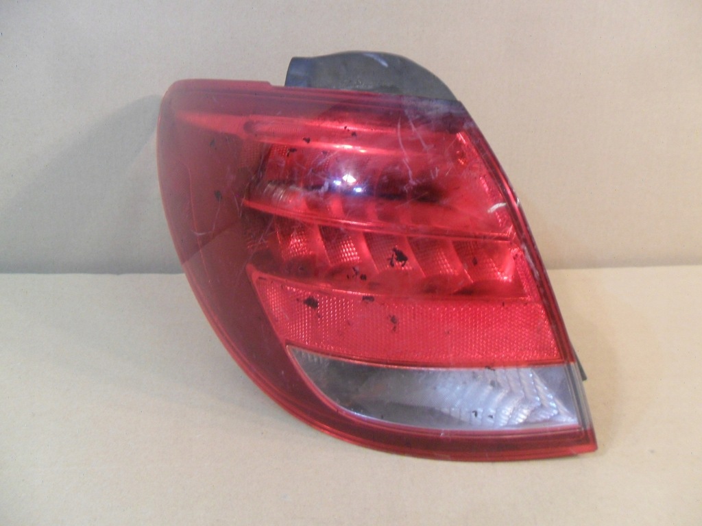 фото №1, Mercedes b-klasa w246 лампа задняя правая
