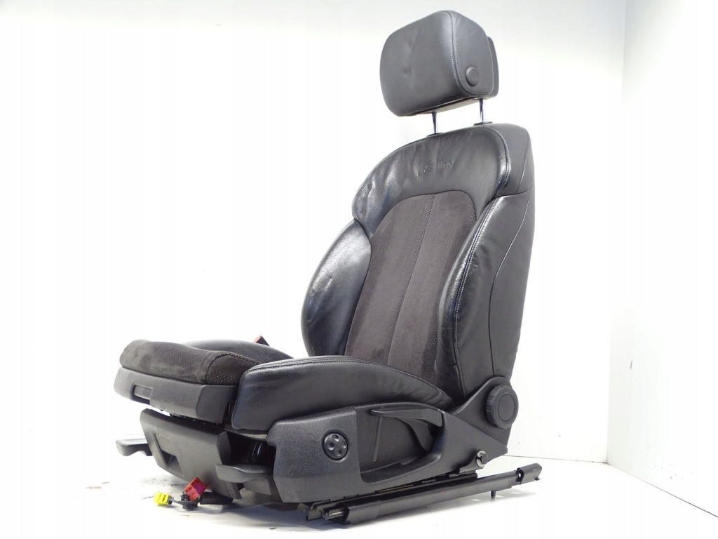 Комплект  сиденья заднее сиденье обивка кожа алькантара  audi a6 c7 седан s-line Киев