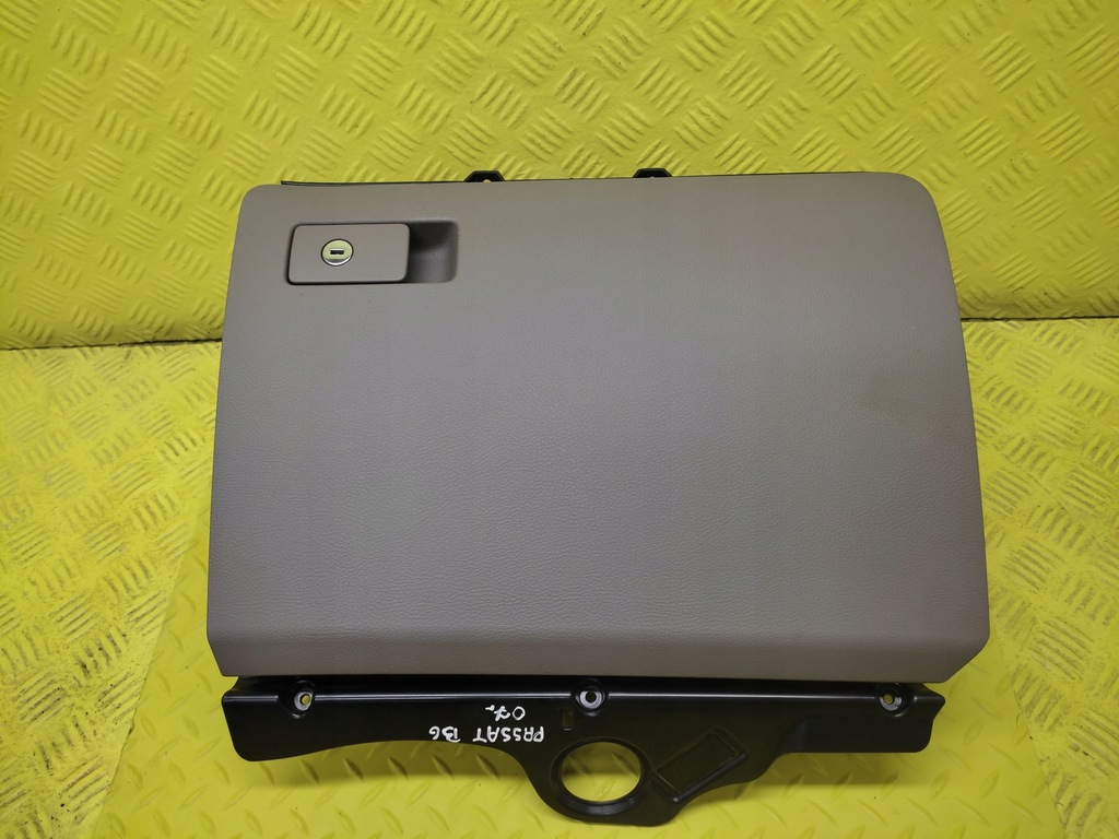 фото №1, Vw passat b6 бардачок пассажира 3c1857097ap