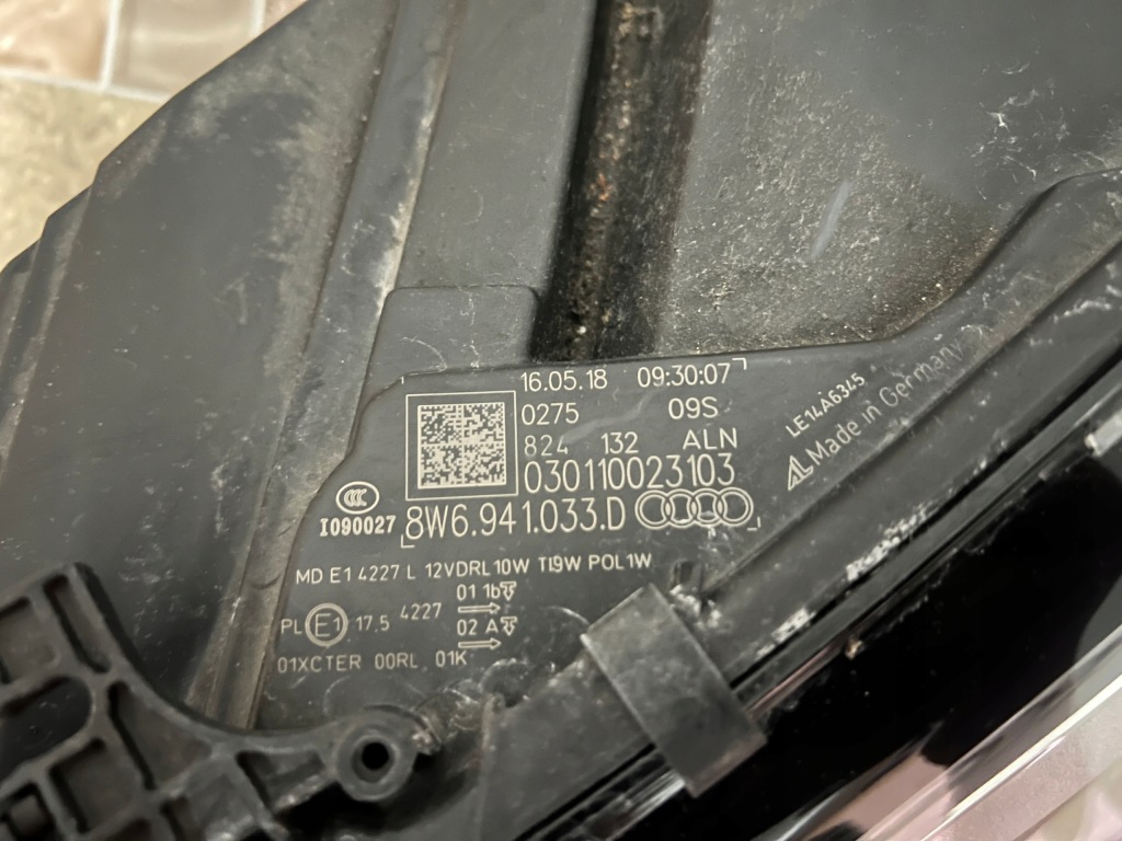 Audi a5 b9 фара фара ліва перед передня full led matrix гарний стан Зі Шроту