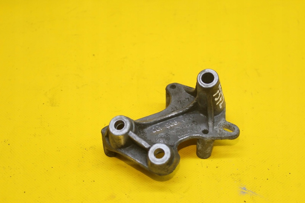 фото №1, Кронштейн кронштейн катушки 06a903103 a3 8p 1.6 mpi