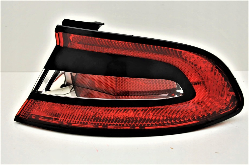 фото №2, Dodge dart od 2013- лампа led задня права nowa