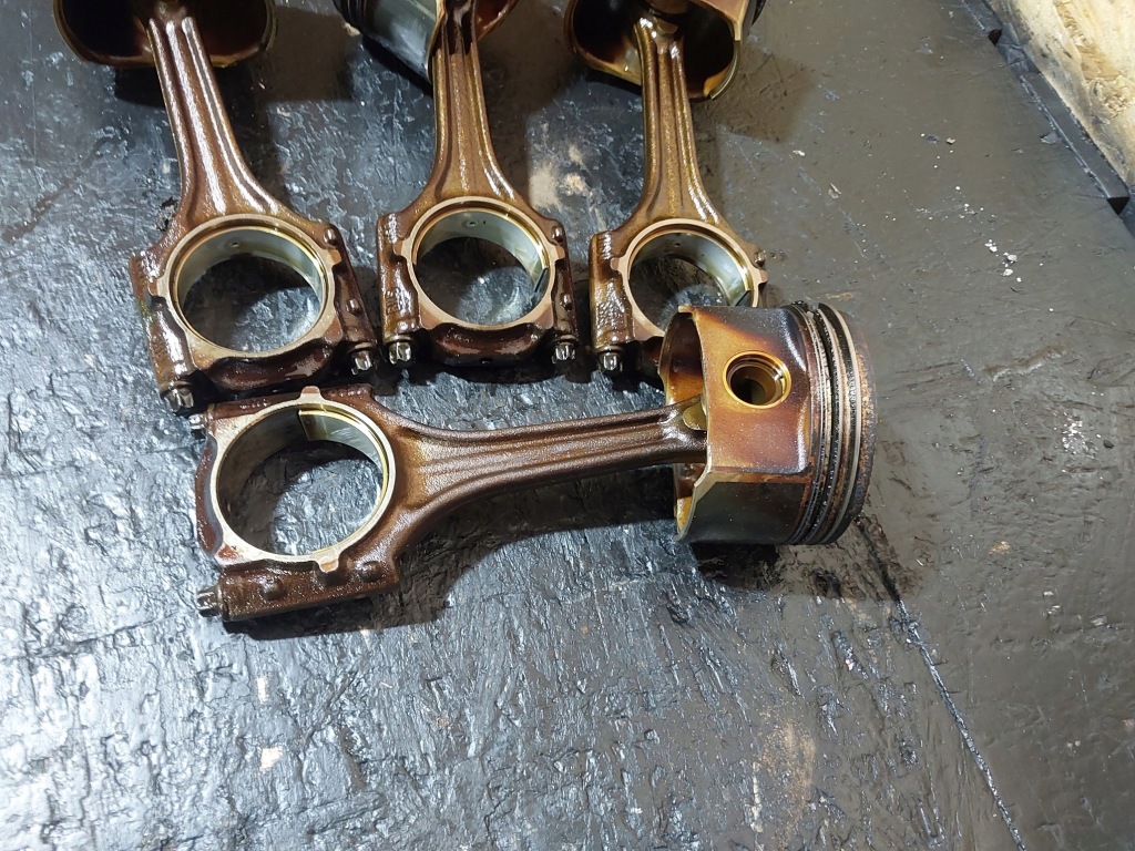 фото №8, Поршень шатун vw passat b5 1.8t awt 150km