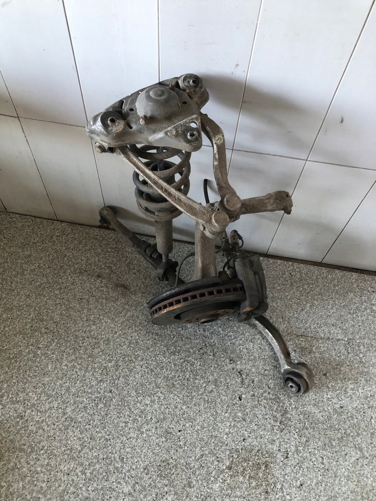 фото №1, Амортизационная стойка передний левый audi a6 c5 v6 3.0