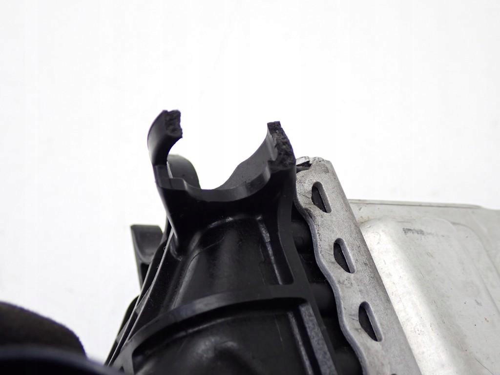 Радиатор интеркулер a6540104804 mercedes c-klasa w205 c220 2.0 cdi 19r Цена