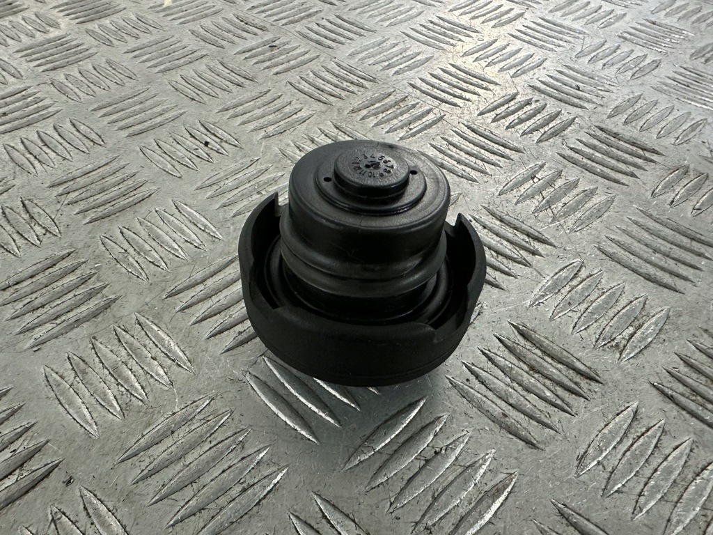 Skoda fabia 2 крышка заливной топлива 1j0201553af Доставка