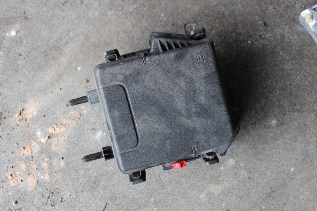 фото №1, Renault scenic iii 1.4 корпус коробка модуля bsm