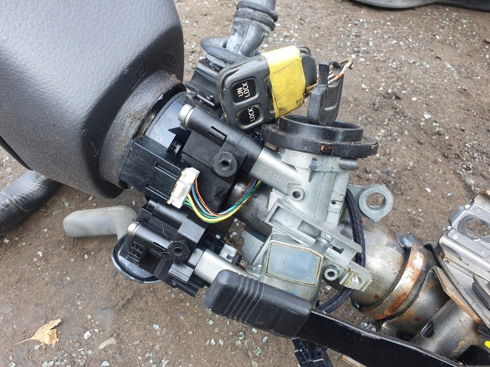 фото №12, Балка pod двигатель volvo v40 01 kombi 1.8 2.0 идеальное состояние!