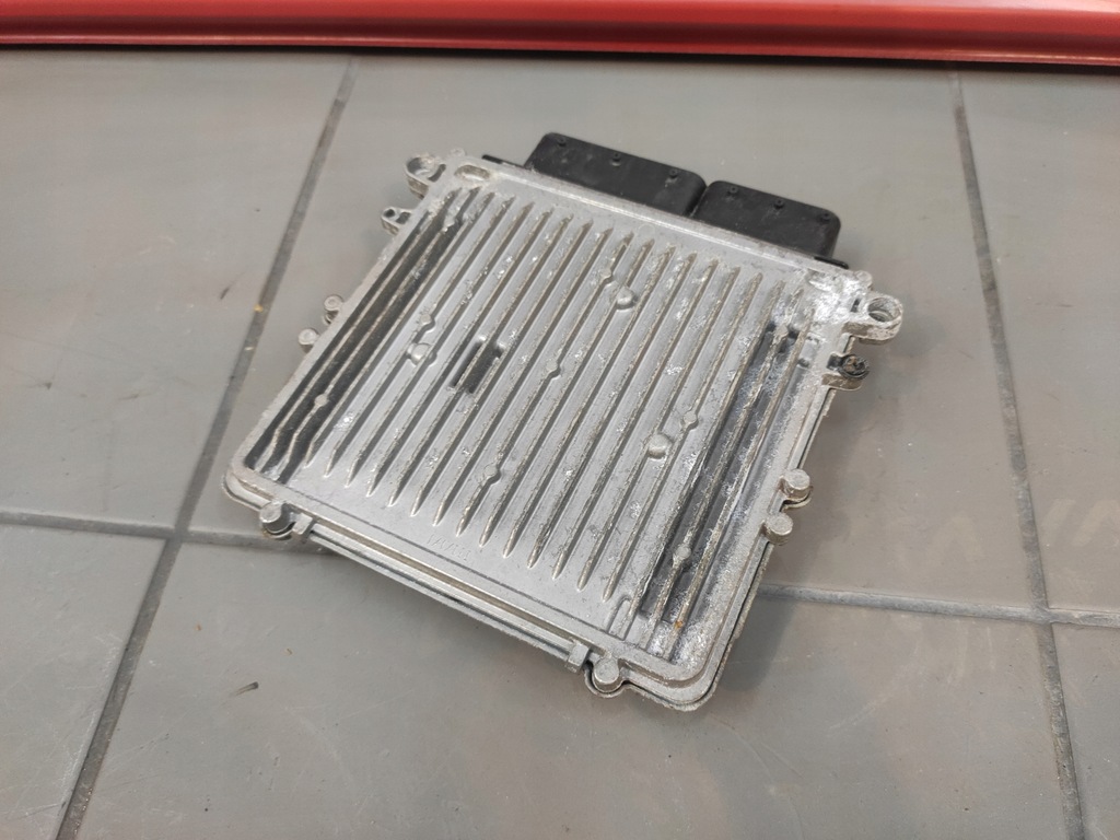 фото №9, Dodge nitro 2.8 crd cherokee kk модуль блок управления бортовой компьютер ecu 05187639ab